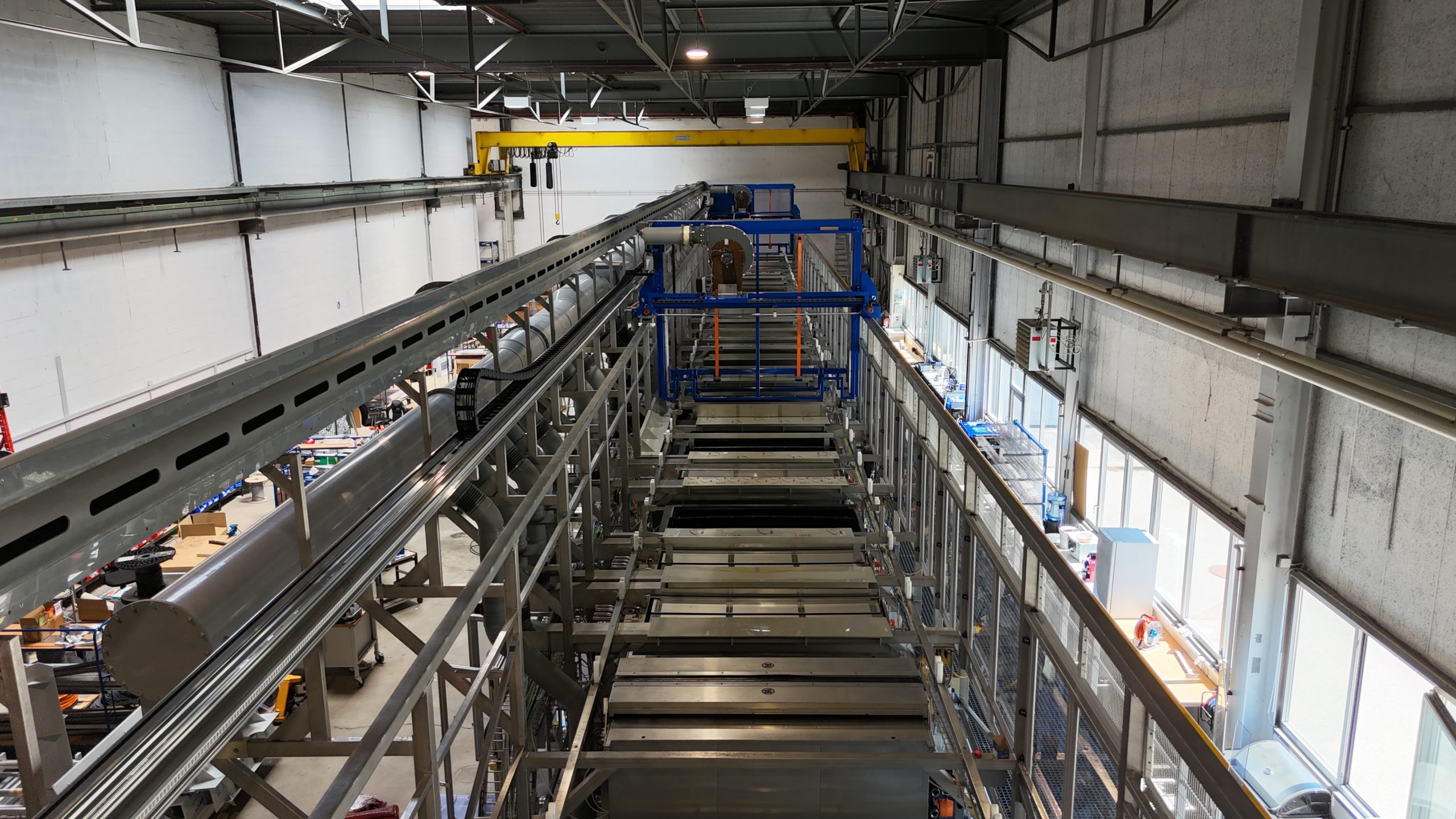Vue d’ensemble d’une ligne de traitement de surface aéronautique